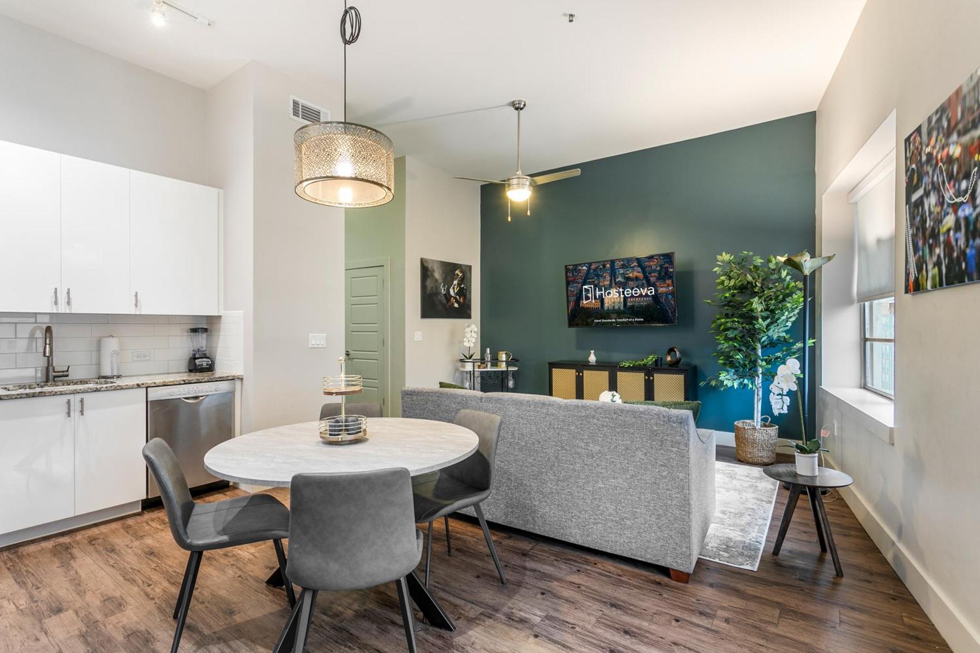 Tasteful Walking Distance To French Quarter